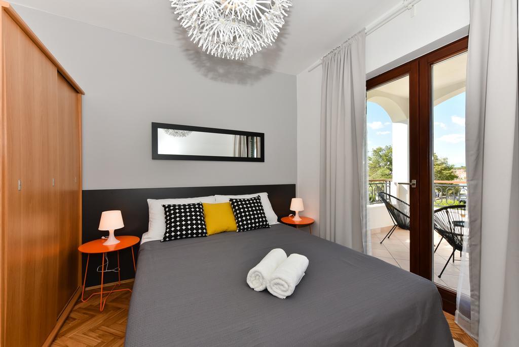Mediterraneo Garden Apartments Petrcane Eksteriør billede