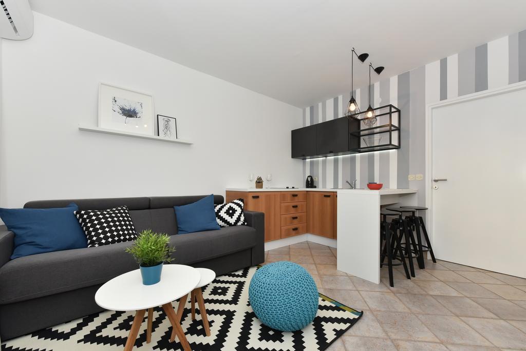 Mediterraneo Garden Apartments Petrcane Eksteriør billede