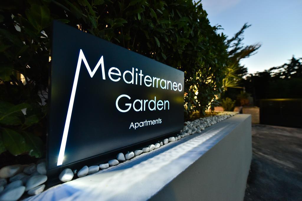 Mediterraneo Garden Apartments Petrcane Eksteriør billede